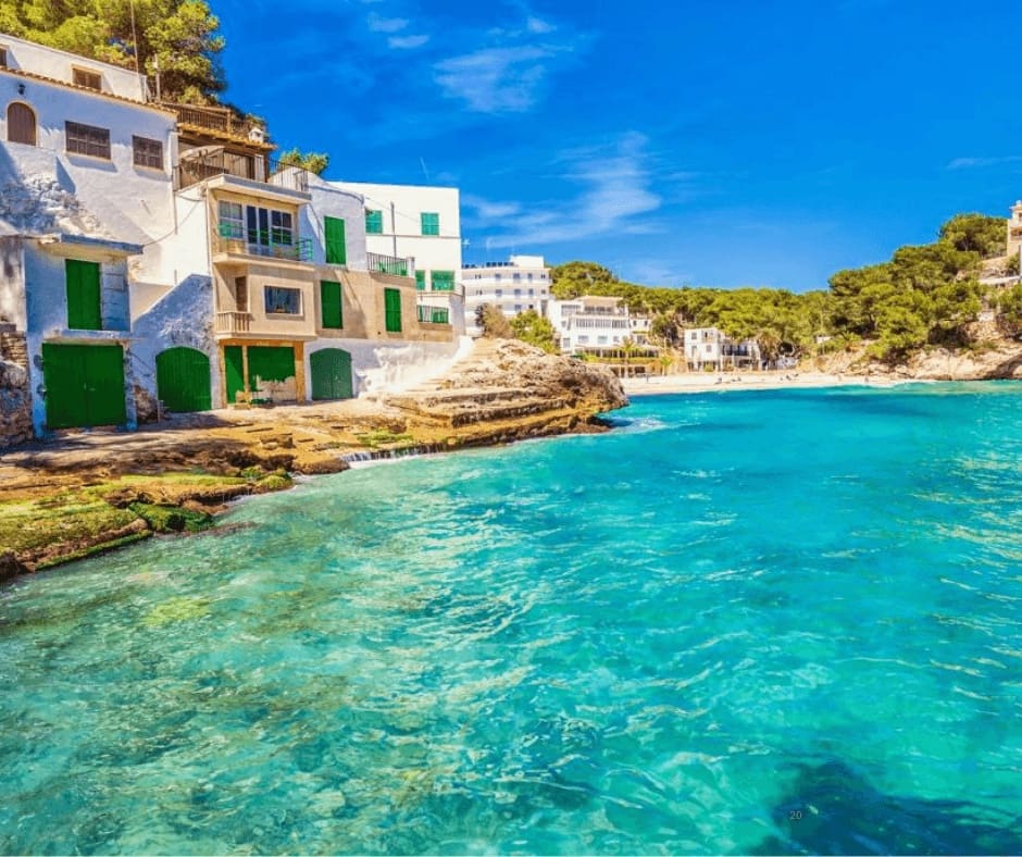 4 bedroom Townhouse for sale in Santanyi with pool garage - € 3,480,000 (Ref: 9950333)