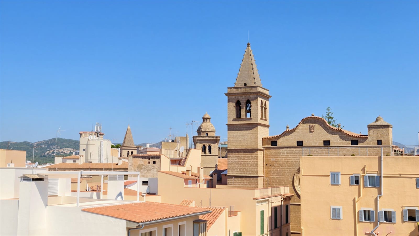 2 slaapkamer Appartement te koop in Palma de Mallorca met garage - € 825.000 (Ref: 9956035)