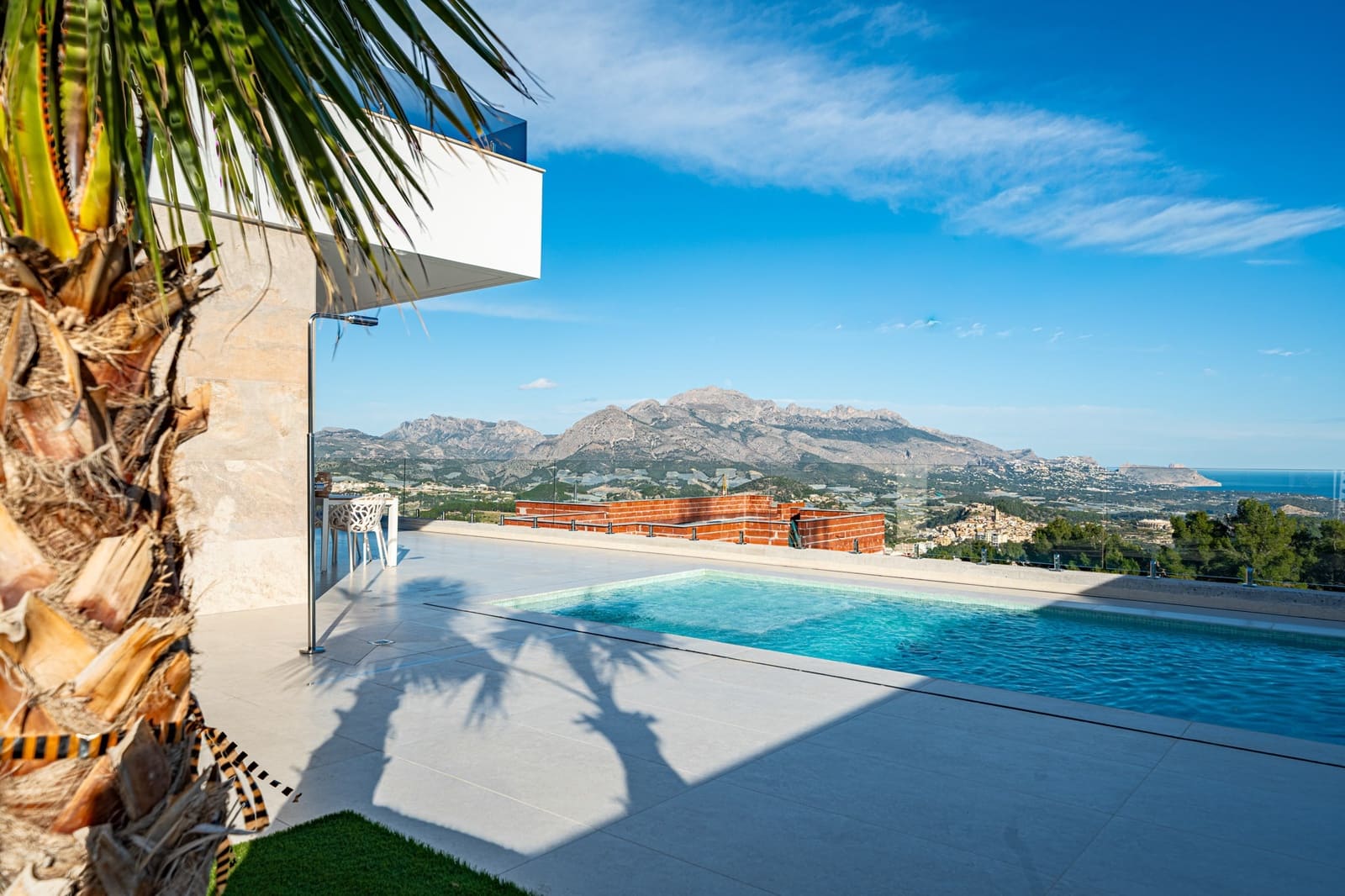 3 soveværelse Villa til salg i Polop med swimmingpool garage - € 659.000 (Ref: 9967157)
