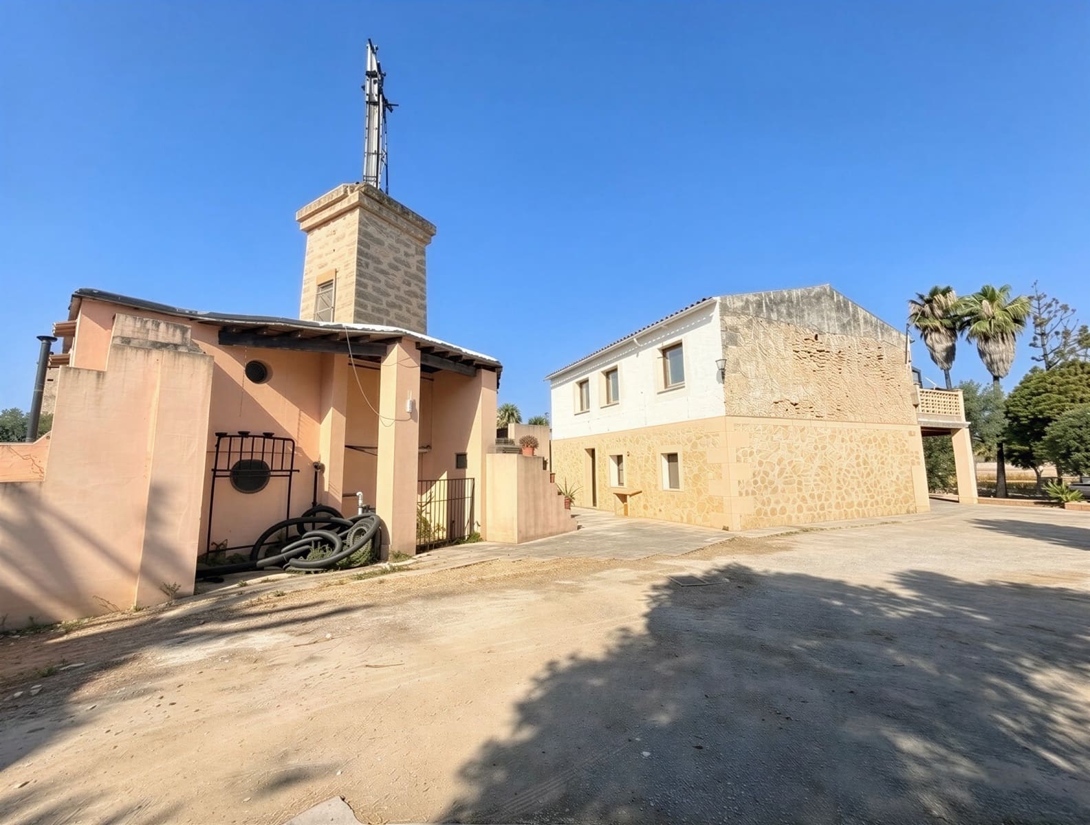 8 sypialnia Finka/Dom wiejski na sprzedaż w L'Aranjassa / S'Aranjassa z basenem garażem - 950 000 € (Ref: 9969016)