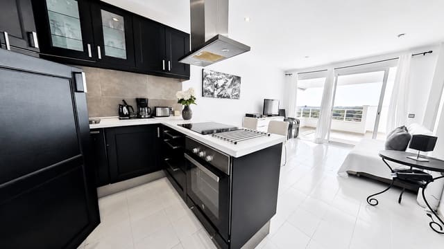2 soverom Penthouse til leie i Cala Millor, Son Servera med svømmebasseng - € 2 200 (Ref: 9971472)