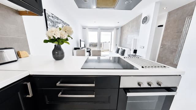 2 soverom Penthouse til leie i Cala Millor, Son Servera med svømmebasseng - € 2 200 (Ref: 9971472)