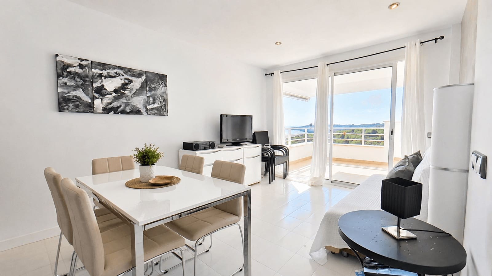 2 bedroom Penthouse for rent in Cala Millor with pool - € 2,200 (Ref: 9971472)