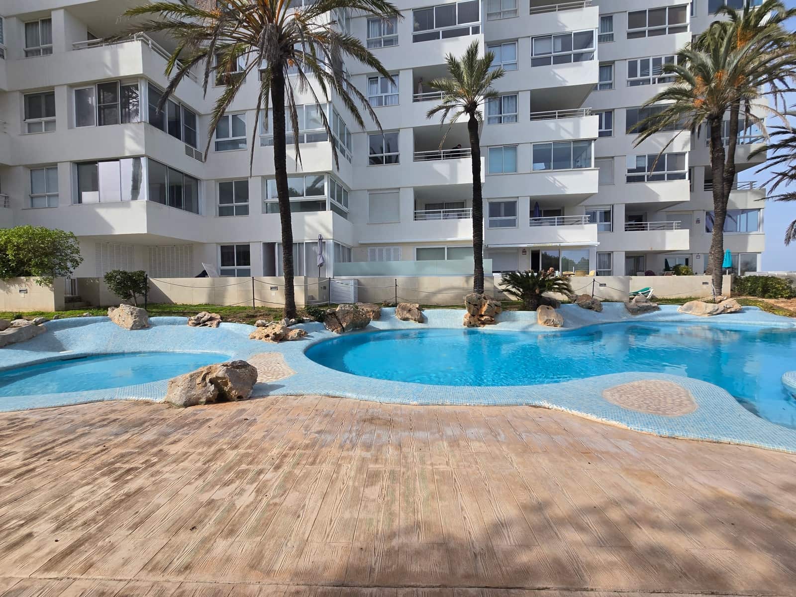 2 bedroom Penthouse for rent in Cala Millor with pool - € 2,200 (Ref: 9971472)