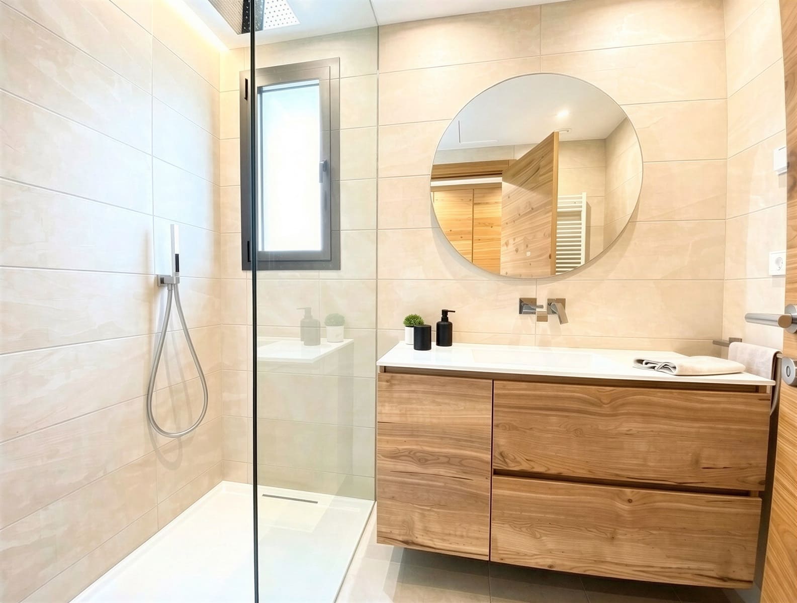 Apartamento de 3 habitaciones en Sant Elm en venta con piscina garaje - 890.000 € (Ref: 9983222)