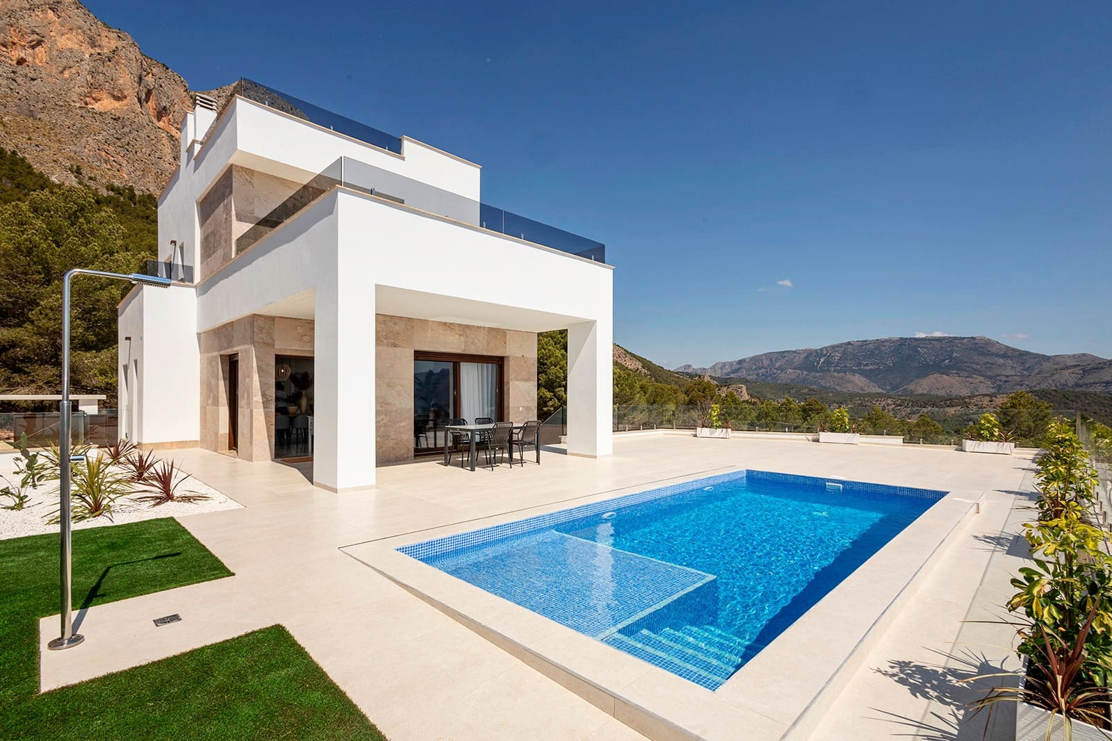 3 sypialnia Willa na sprzedaż w Polop z basenem garażem - 639 000 € (Ref: 9999381)