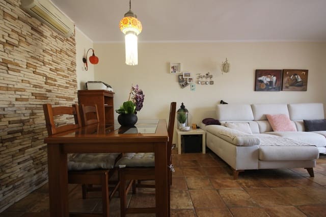 2 bedroom Bungalow for sale in La Nucia Pueblo  , La Nucia with garage - € 275,000 (Ref: 9273002)