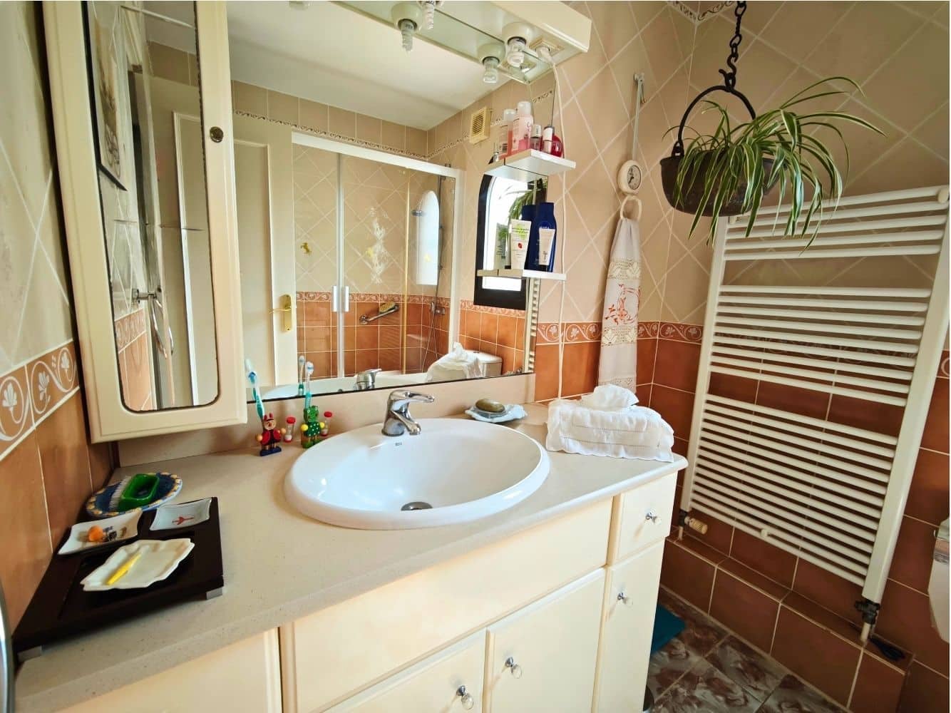 4 makuuhuone Huvila myytävänä paikassa La Nucia - 280 000 € (Ref: 9273004)