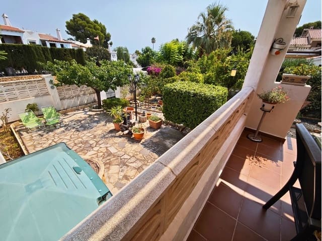 4 makuuhuone Huvila myytävänä paikassa La Nucia - 280 000 € (Ref: 9273004)