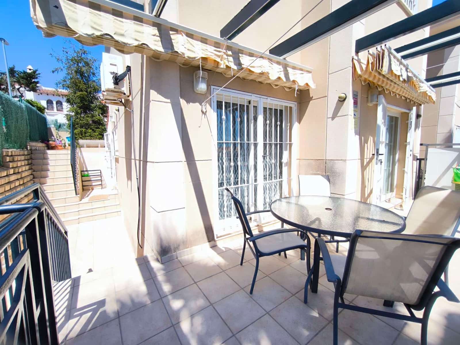 5 soveværelse Villa til salg i La Nucia med garage - € 370.000 (Ref: 9273012)