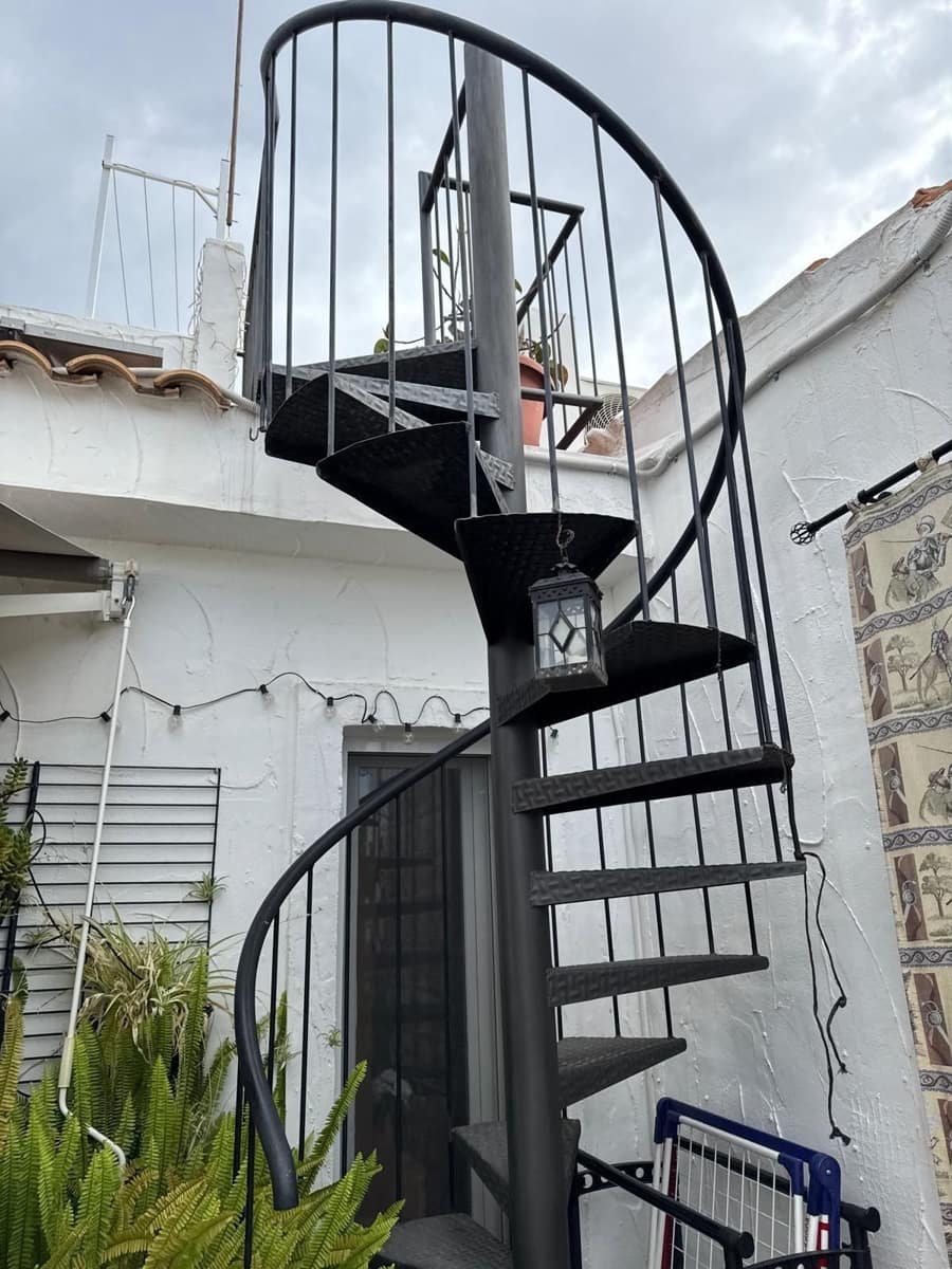 3 soveværelse Semi-Rækkehus til salg i La Nucia med swimmingpool garage - € 325.000 (Ref: 9273014)