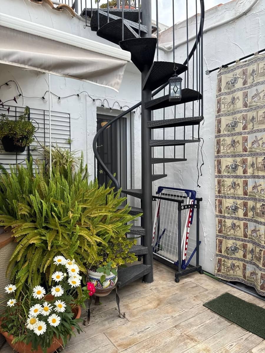 3 soveværelse Semi-Rækkehus til salg i La Nucia med swimmingpool garage - € 325.000 (Ref: 9273014)