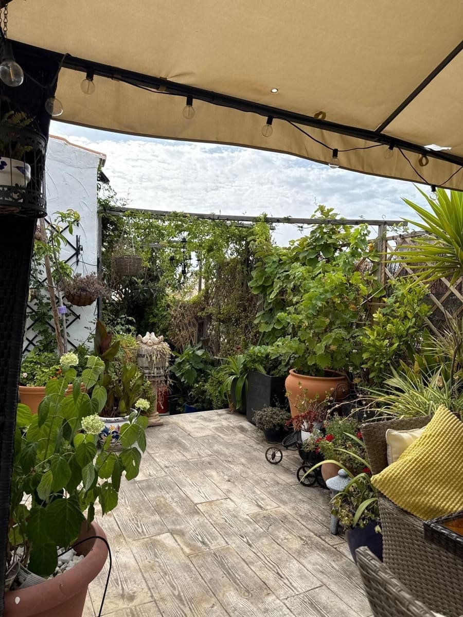 3 soveværelse Semi-Rækkehus til salg i La Nucia med swimmingpool garage - € 325.000 (Ref: 9273014)