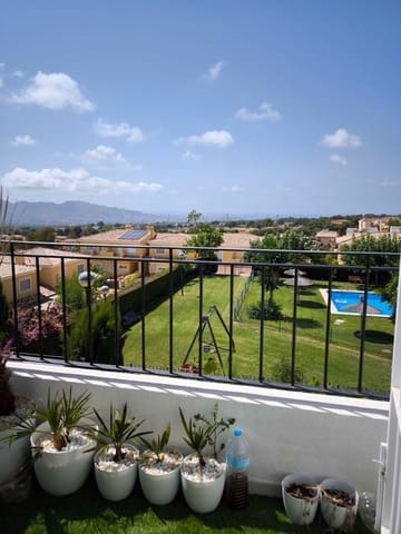 4 makuuhuone Huvila myytävänä paikassa La Nucia mukana uima-altaan 
autotalli - 366 000 € (Ref: 9273022)