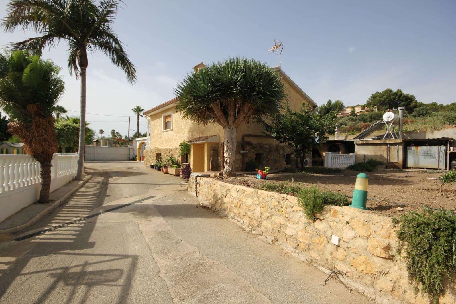 5 slaapkamer Villa te koop in La Nucia met zwembad garage - € 475.000 (Ref: 9273026)