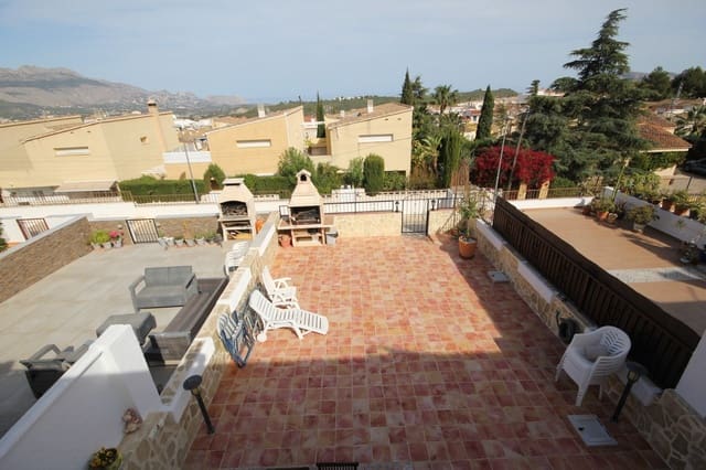 2 bedroom Bungalow for sale in La Nucia Pueblo  , La Nucia with garage - € 275,000 (Ref: 9274071)