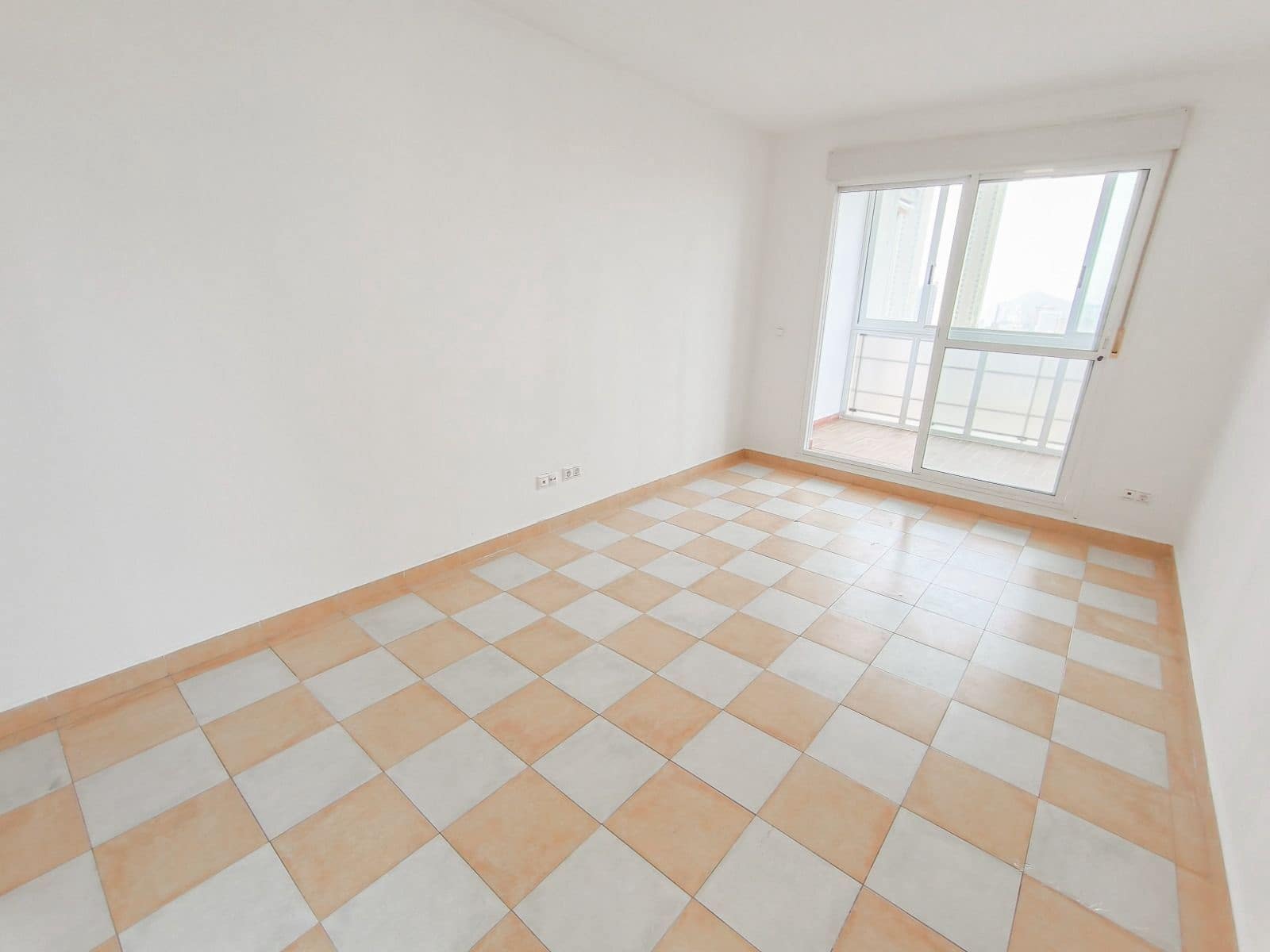 2 sovrum Lägenhet till salu i Benidorm med pool garage - 235 000 € (Ref: 9274075)