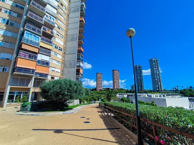 2 sovrum Lägenhet till salu i Benidorm med pool garage - 235 000 € (Ref: 9274075)