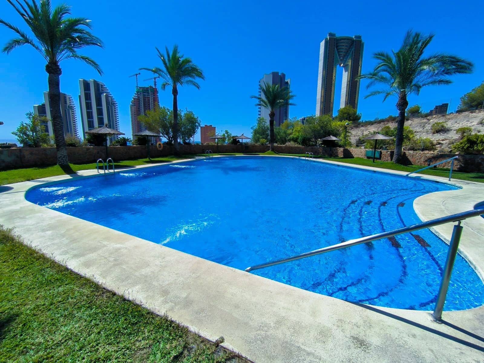 2 sovrum Lägenhet till salu i Benidorm med pool garage - 235 000 € (Ref: 9274075)