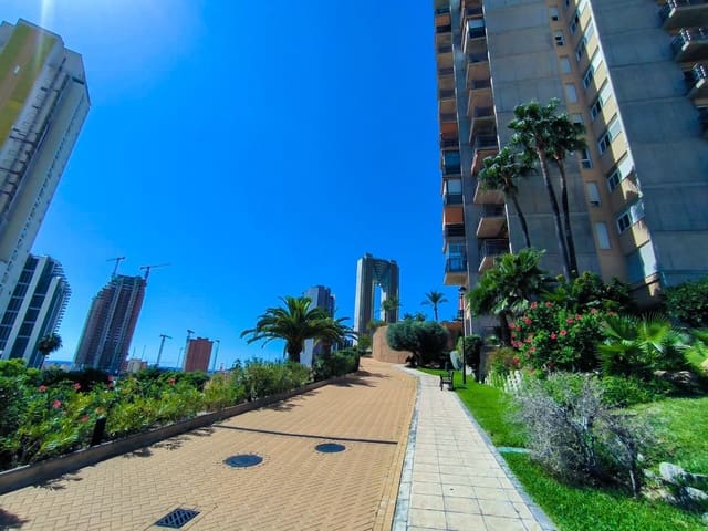 2 sovrum Lägenhet till salu i Benidorm med pool garage - 235 000 € (Ref: 9274075)