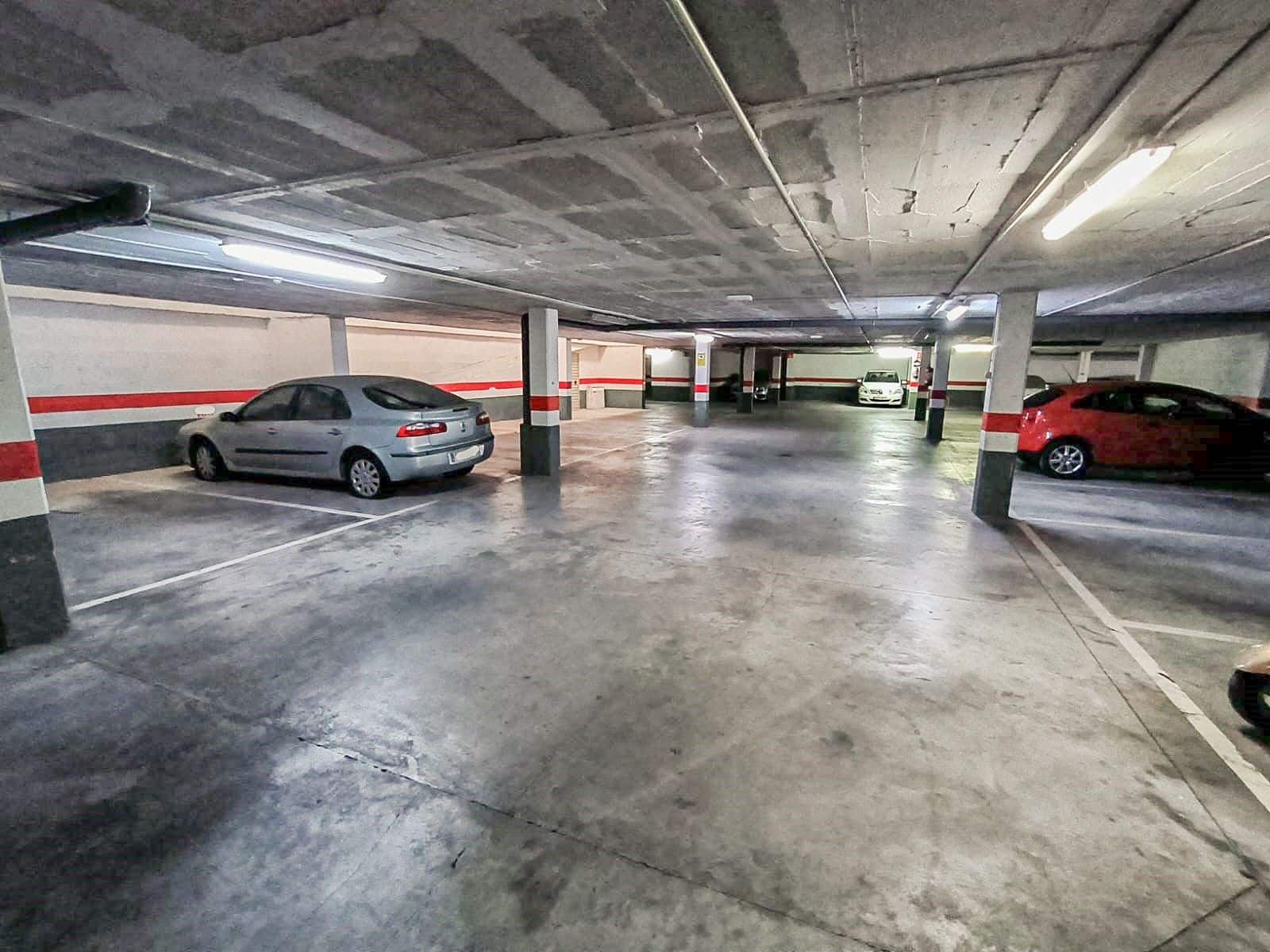 2 sovrum Lägenhet till salu i Benidorm med pool garage - 235 000 € (Ref: 9274075)