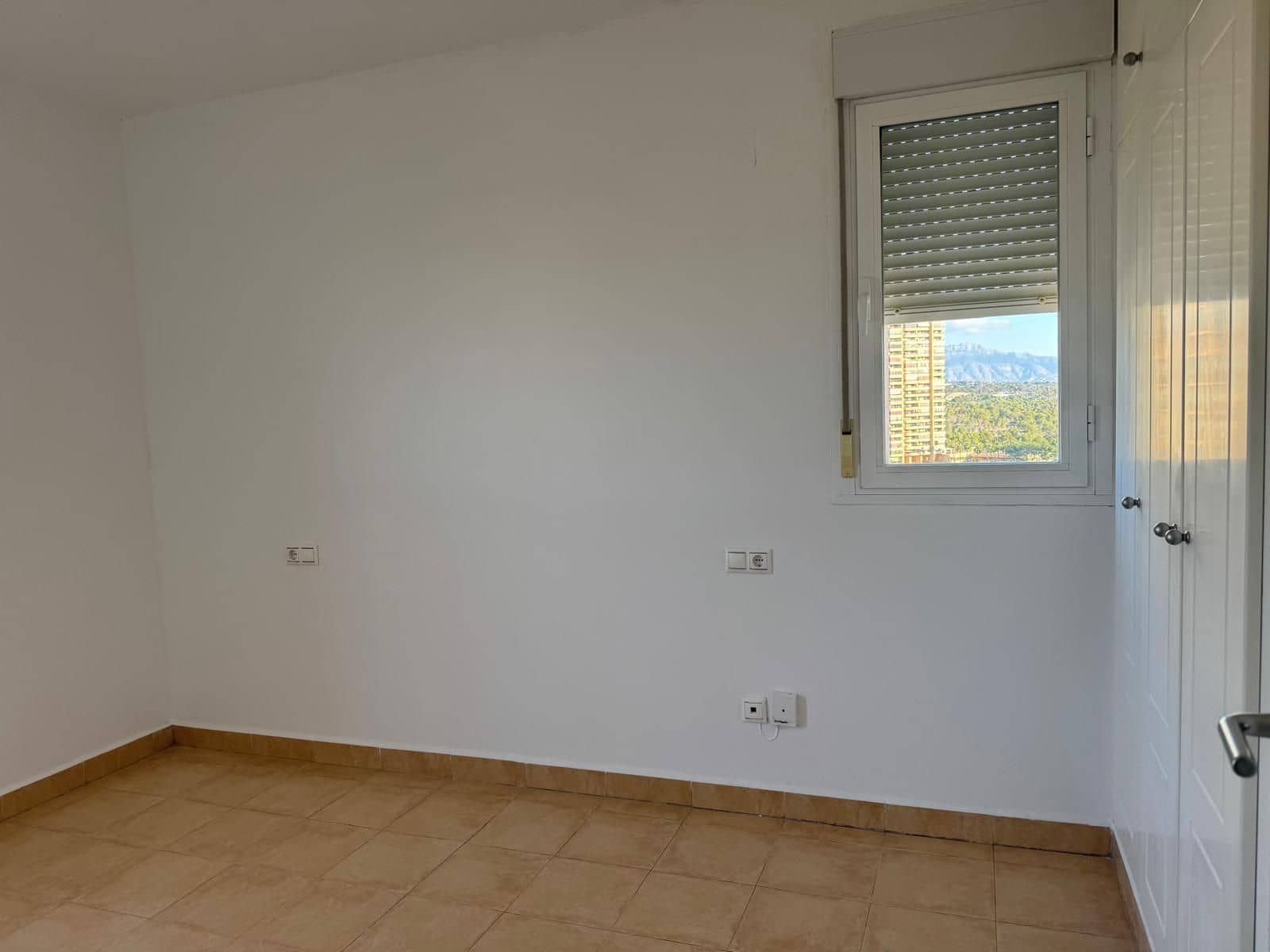 2 soverom Leilighet til salgs i Benidorm med svømmebasseng garasje - € 235 000 (Ref: 9274077)