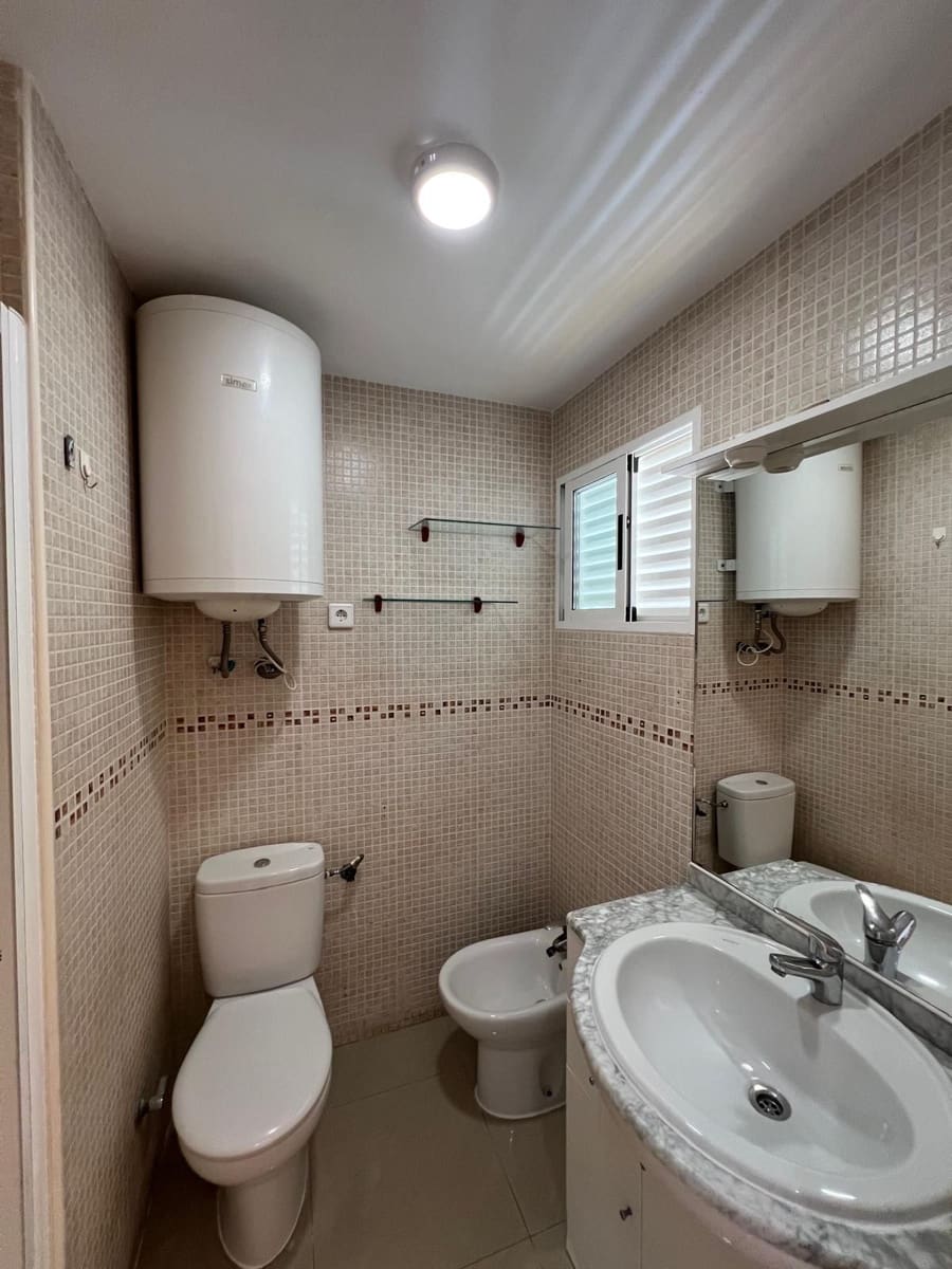 2 slaapkamer Appartement te koop in Benidorm met zwembad garage - € 174.000 (Ref: 9274078)