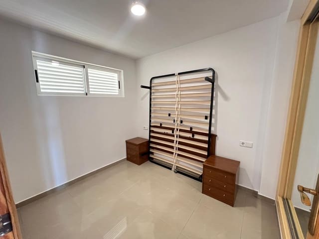 2 slaapkamer Appartement te koop in Benidorm met zwembad garage - € 174.000 (Ref: 9274078)