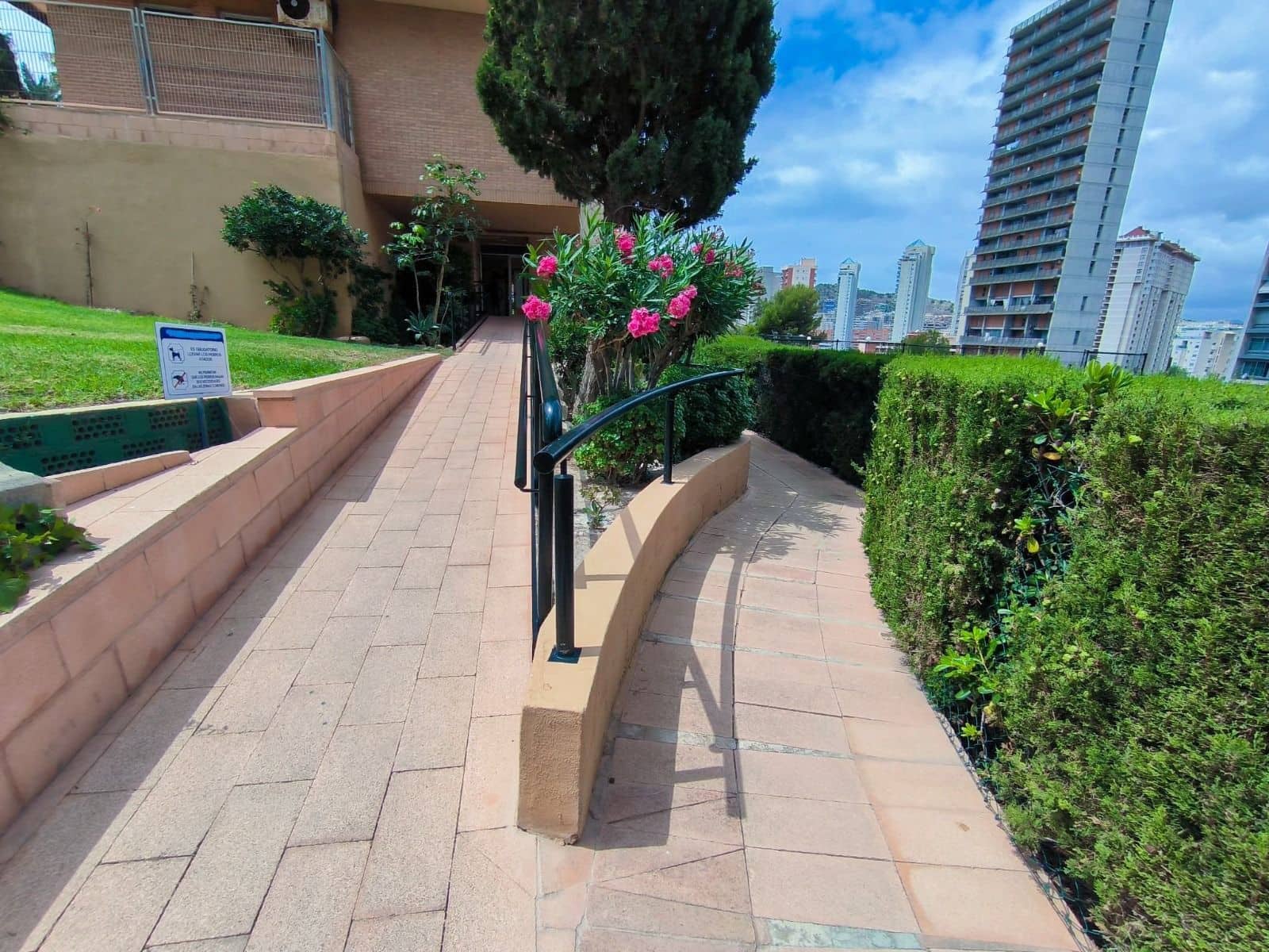 1 slaapkamer Appartement te koop in Benidorm met zwembad garage - € 195.000 (Ref: 9304884)