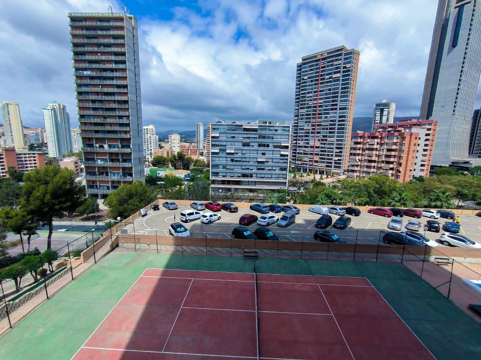 1 slaapkamer Appartement te koop in Benidorm met zwembad garage - € 195.000 (Ref: 9304884)