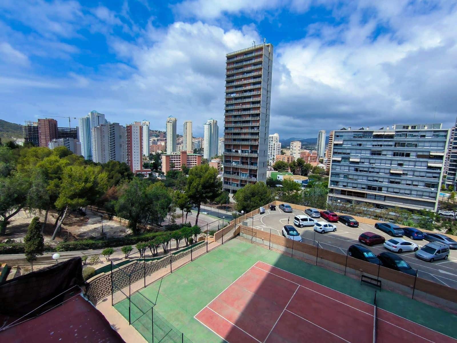 1 slaapkamer Appartement te koop in Benidorm met zwembad garage - € 195.000 (Ref: 9304884)