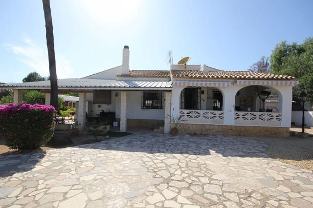Chalet de 4 habitaciones en Pueblo - Urbanizaciones, Alfaz del Pi / L'Alfàs del Pi en venta con piscina garaje - 450.000 € (Ref: 9326024)