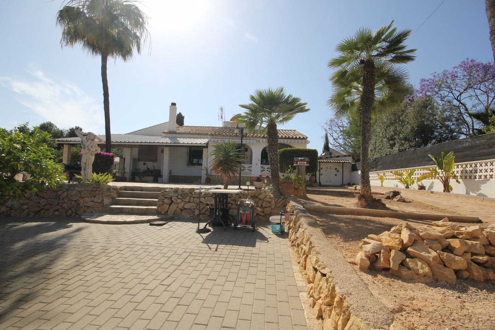 Chalet de 4 habitaciones en Alfaz del Pi / L'Alfàs del Pi en venta con piscina garaje - 450.000 € (Ref: 9326024)