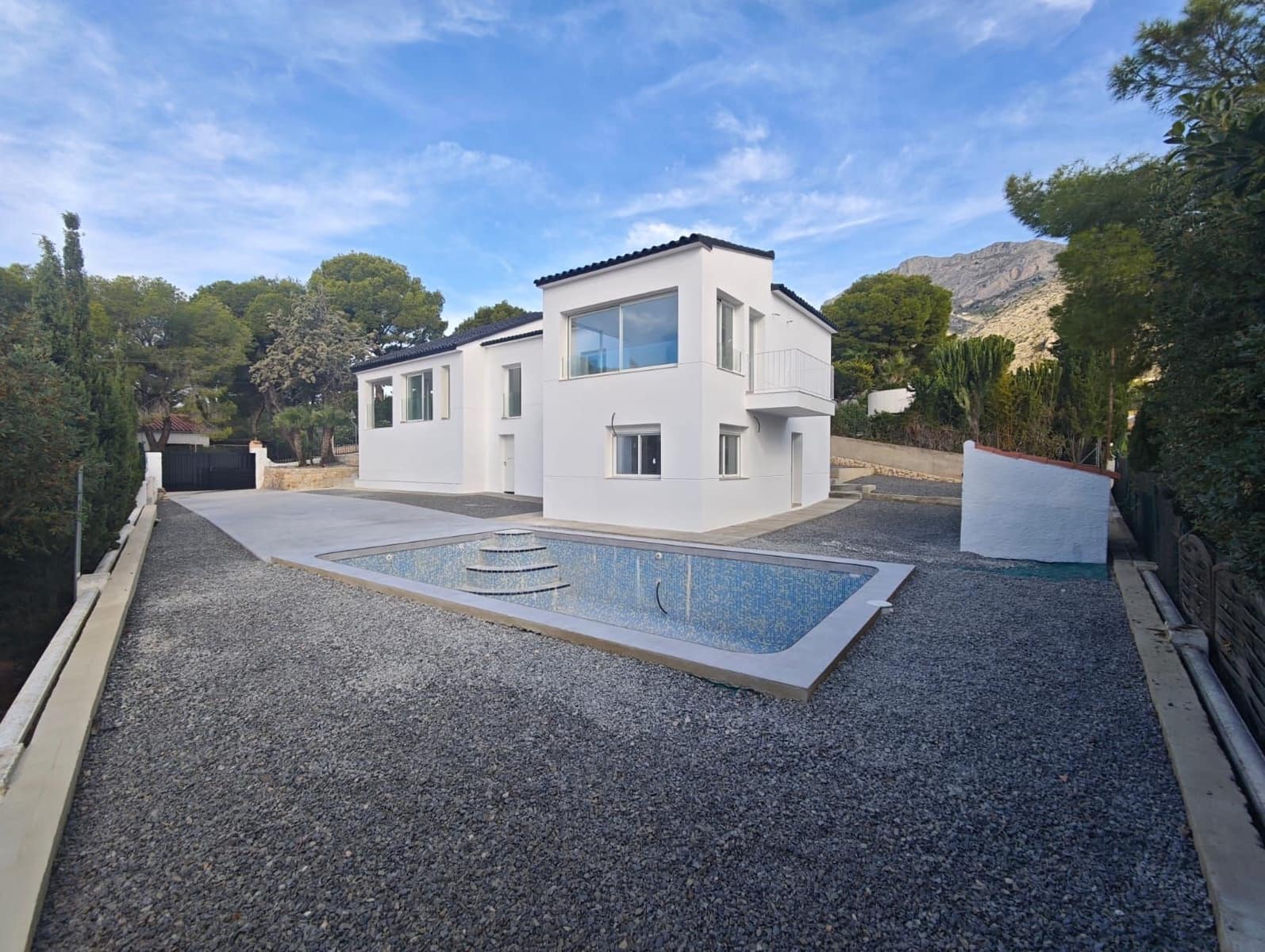 4 soveværelse Villa til salg i Altea med swimmingpool garage - € 835.000 (Ref: 9340741)