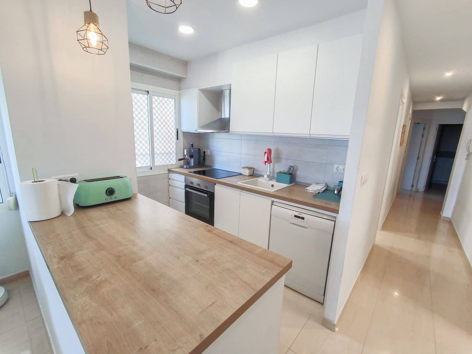 3 soverom Leilighet til salgs i Benidorm med svømmebasseng garasje - € 450 000 (Ref: 9429585)