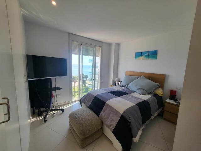 2 slaapkamer Strandappartement te koop in Ibiza dorp met zwembad garage - € 840.000 (Ref: 8830041)