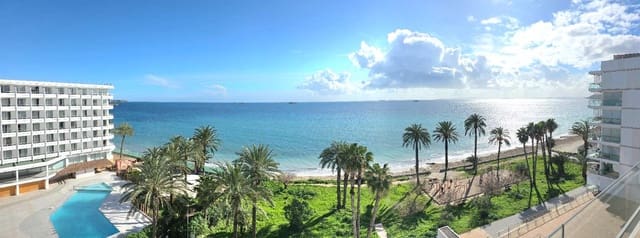 2 soverom Strandleiligheter til salgs i Ibiza by med svømmebasseng garasje - € 840 000 (Ref: 8830041)