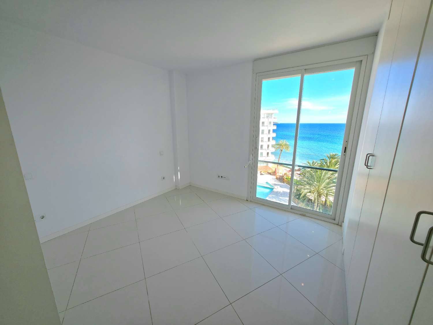 2 Zimmer Strandapartment zu verkaufen in Ibiza / Eivissa Stadt mit Pool Garage - 840.000 € (Ref: 8830041)