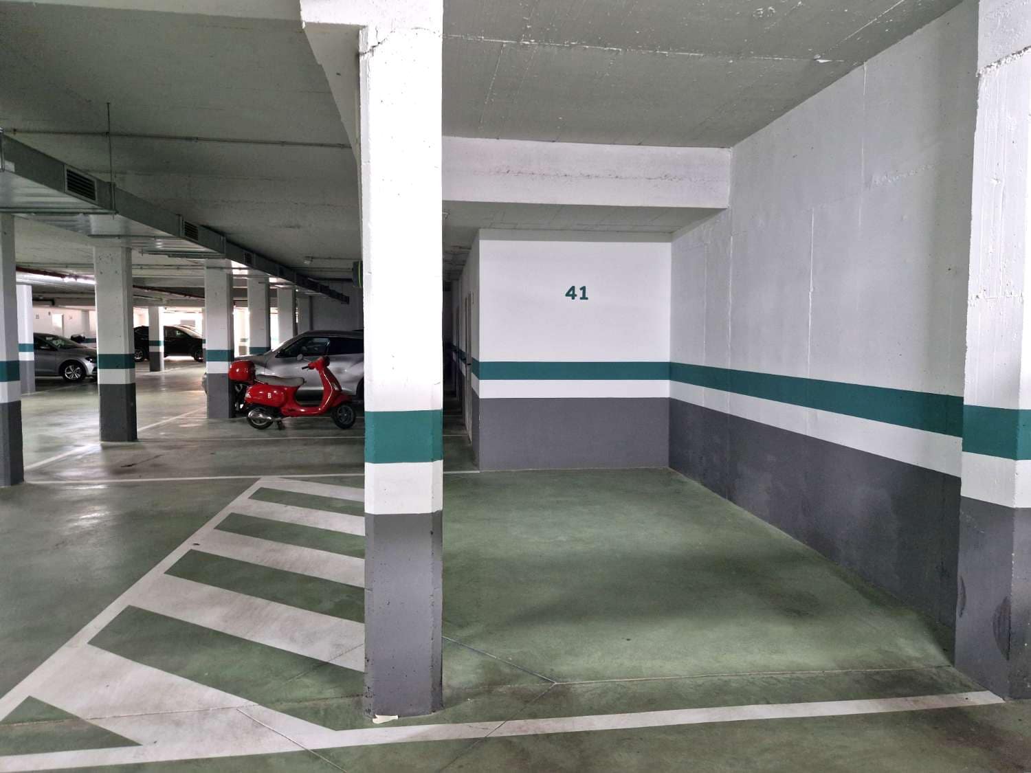 Garage til salg i Ibiza by - € 32.000 (Ref: 8830043)