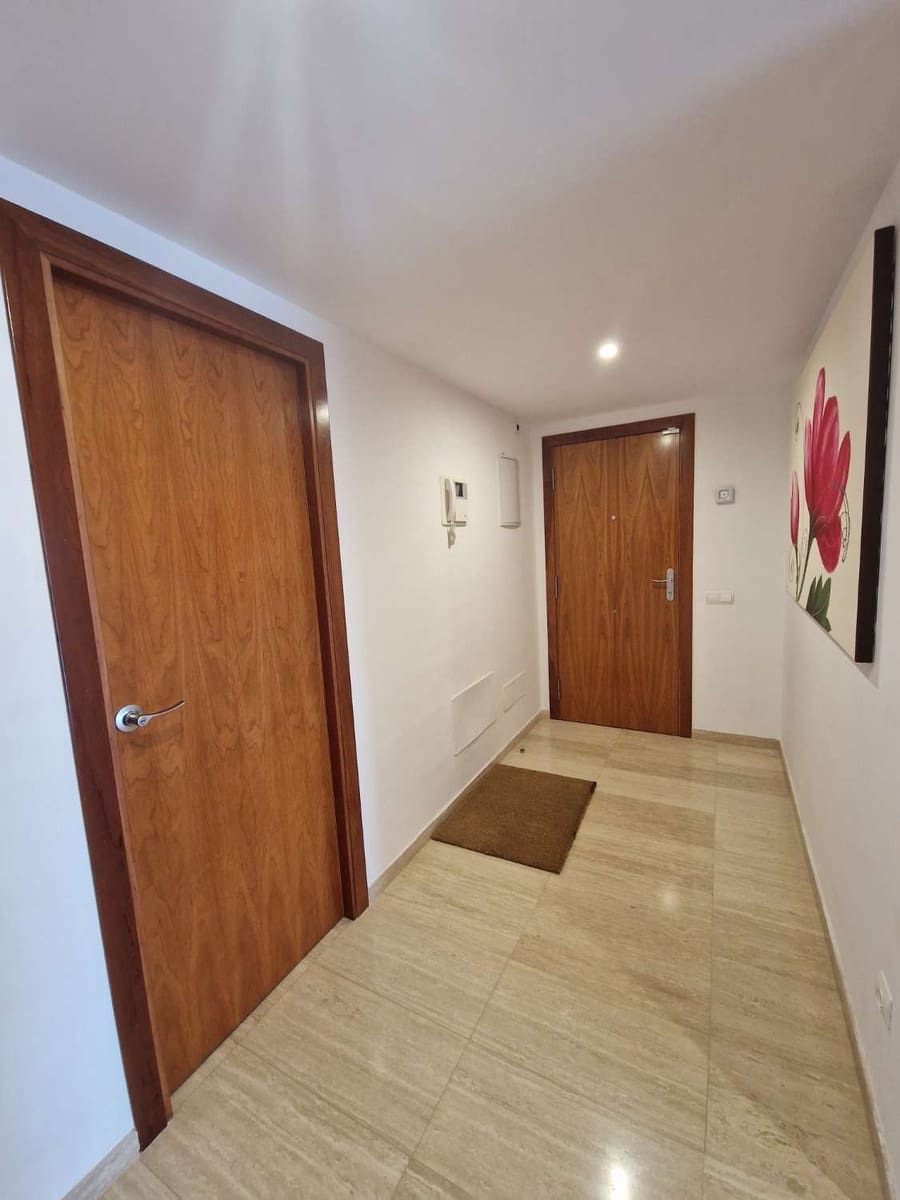 3 soveværelse Lejlighed til salg i Ibiza by med swimmingpool garage - € 1.300.000 (Ref: 8830046)