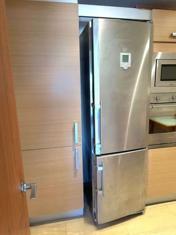 3 slaapkamer Strandappartement te koop in Ibiza dorp met zwembad garage - € 850.000 (Ref: 8937059)