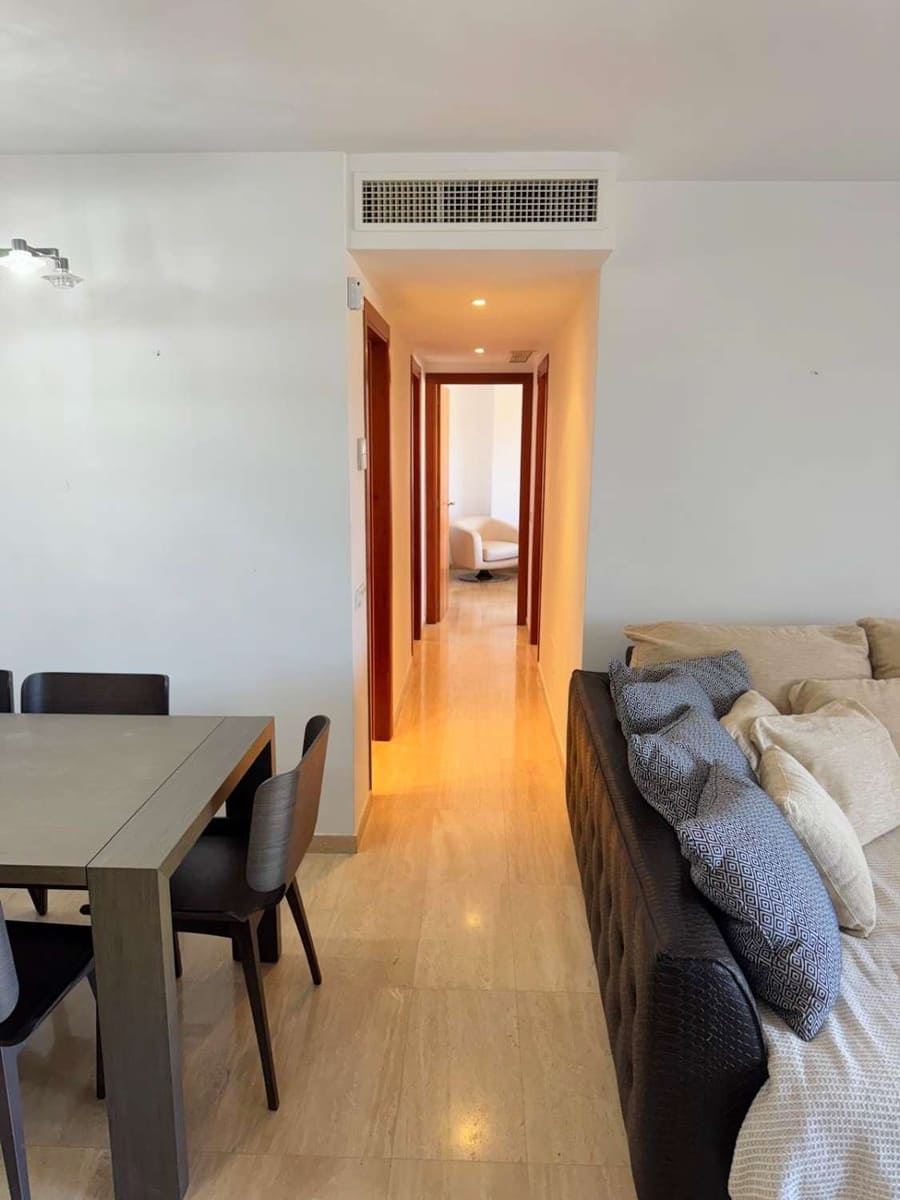 3 slaapkamer Strandappartement te koop in Ibiza dorp met zwembad garage - € 850.000 (Ref: 8937059)