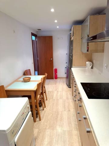 3 slaapkamer Strandappartement te koop in Ibiza dorp met zwembad garage - € 850.000 (Ref: 8937059)