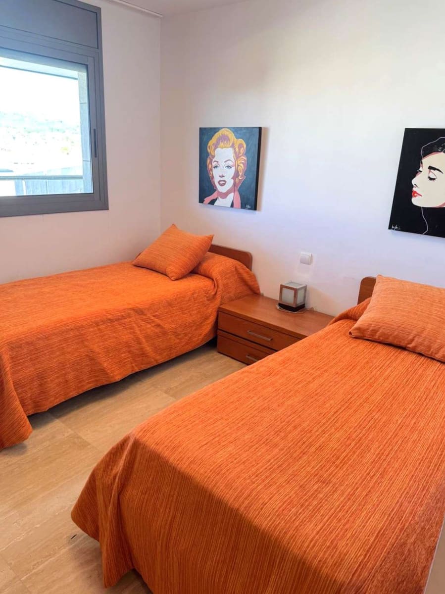 3 slaapkamer Strandappartement te koop in Ibiza dorp met zwembad garage - € 850.000 (Ref: 8937059)