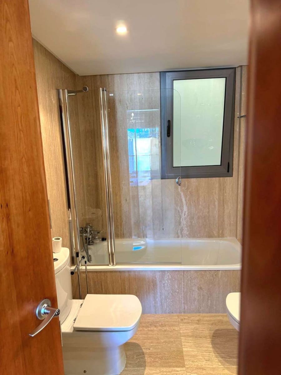 3 slaapkamer Strandappartement te koop in Ibiza dorp met zwembad garage - € 850.000 (Ref: 8937059)