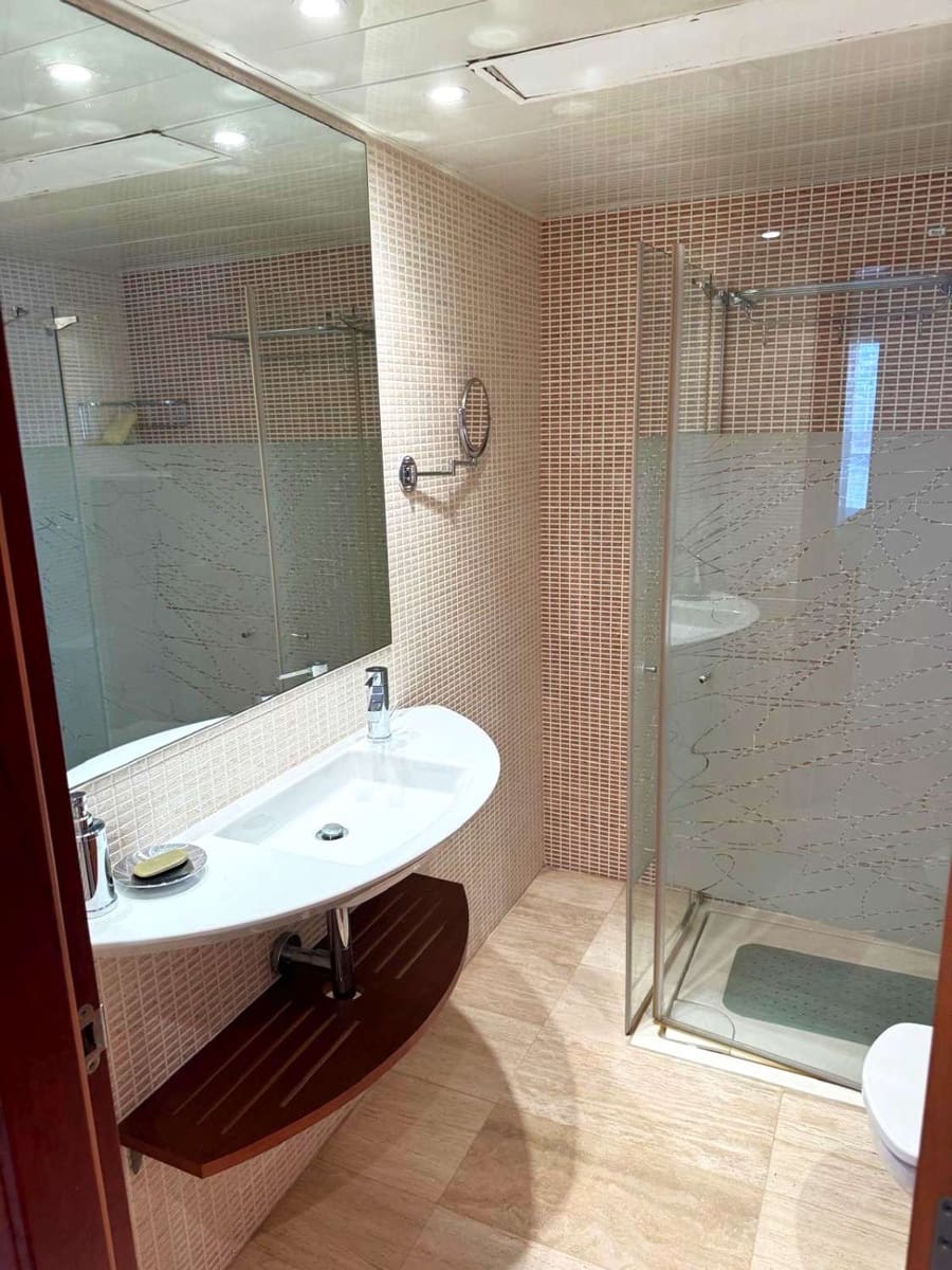 3 slaapkamer Strandappartement te koop in Ibiza dorp met zwembad garage - € 850.000 (Ref: 8937059)