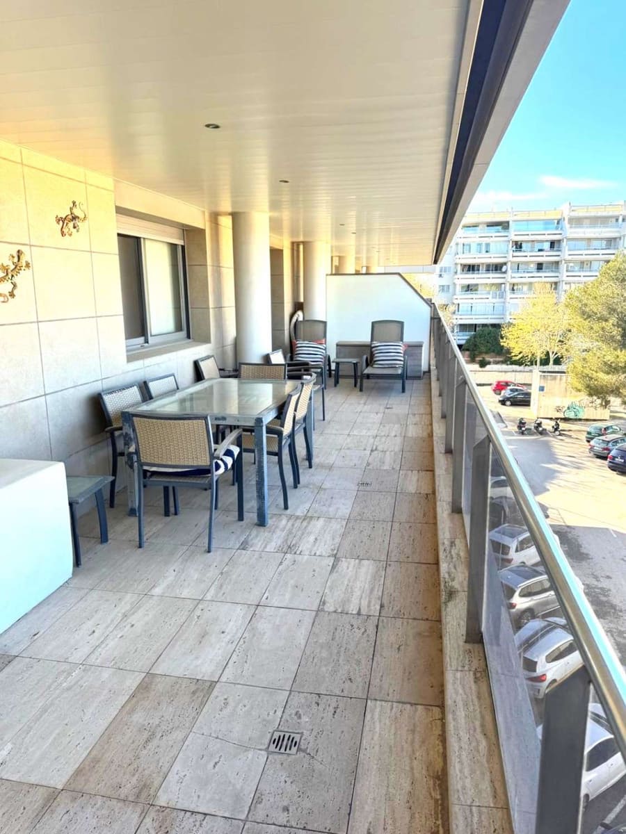 3 slaapkamer Strandappartement te koop in Ibiza dorp met zwembad garage - € 850.000 (Ref: 8937059)