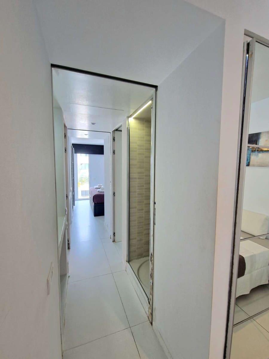 2 slaapkamer Strandappartement te huur in Ibiza dorp met zwembad garage - € 1.700 (Ref: 8988045)