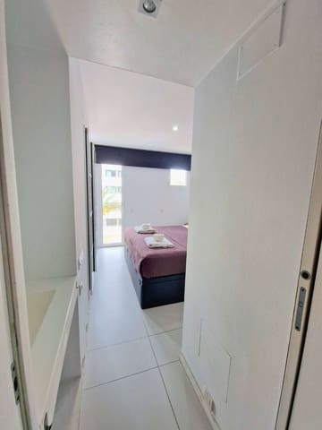 2 bedroom Beach Apartment for rent in Ibiza / Eivissa town with pool garage - € 1,700 (Ref: 8988045)