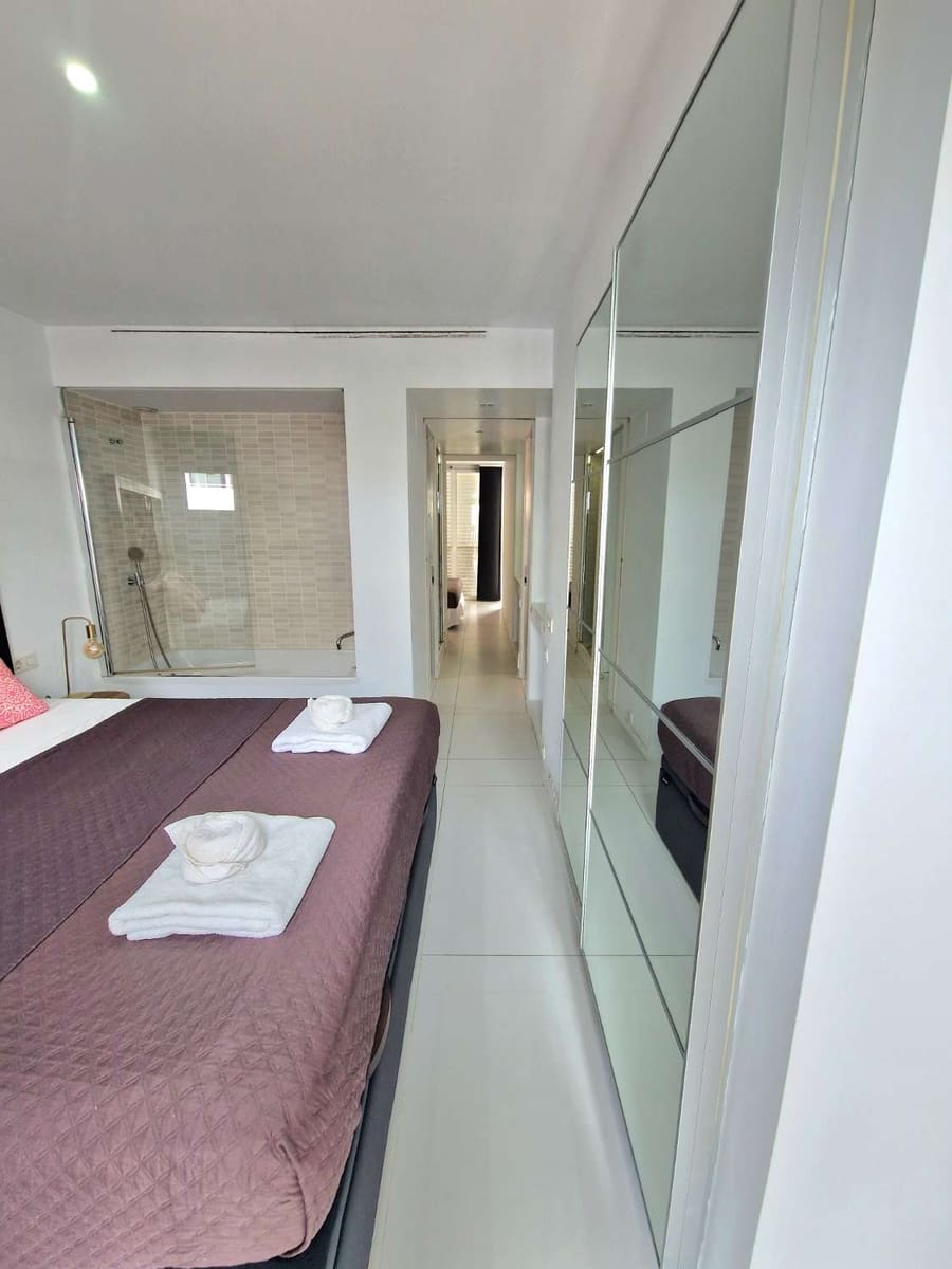 2 slaapkamer Strandappartement te huur in Ibiza dorp met zwembad garage - € 1.700 (Ref: 8988045)